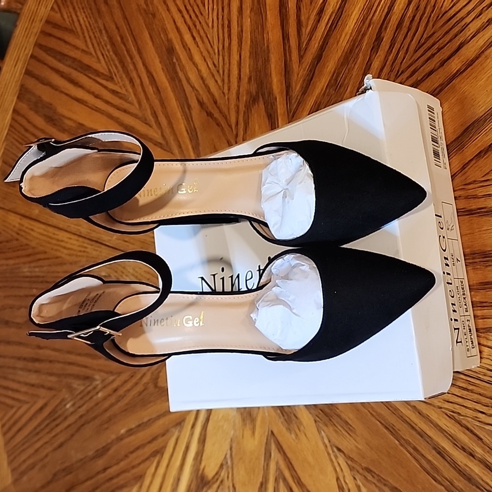 Ninetingel Pumps